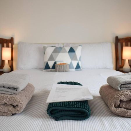 The Twickenham Apartment Near Strawberry Hill Екстериор снимка