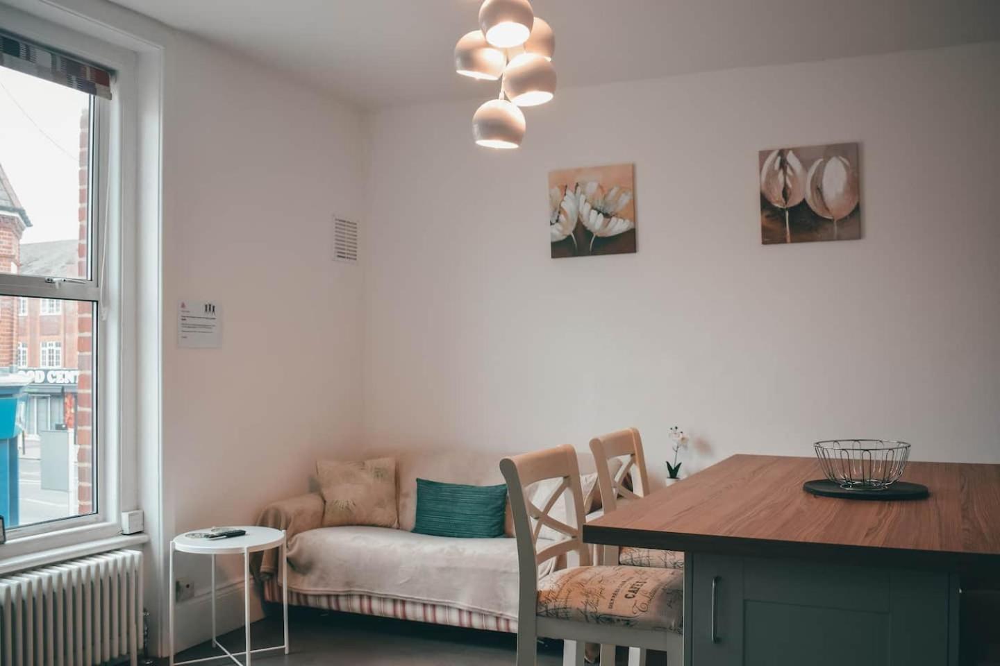 The Twickenham Apartment Near Strawberry Hill Екстериор снимка