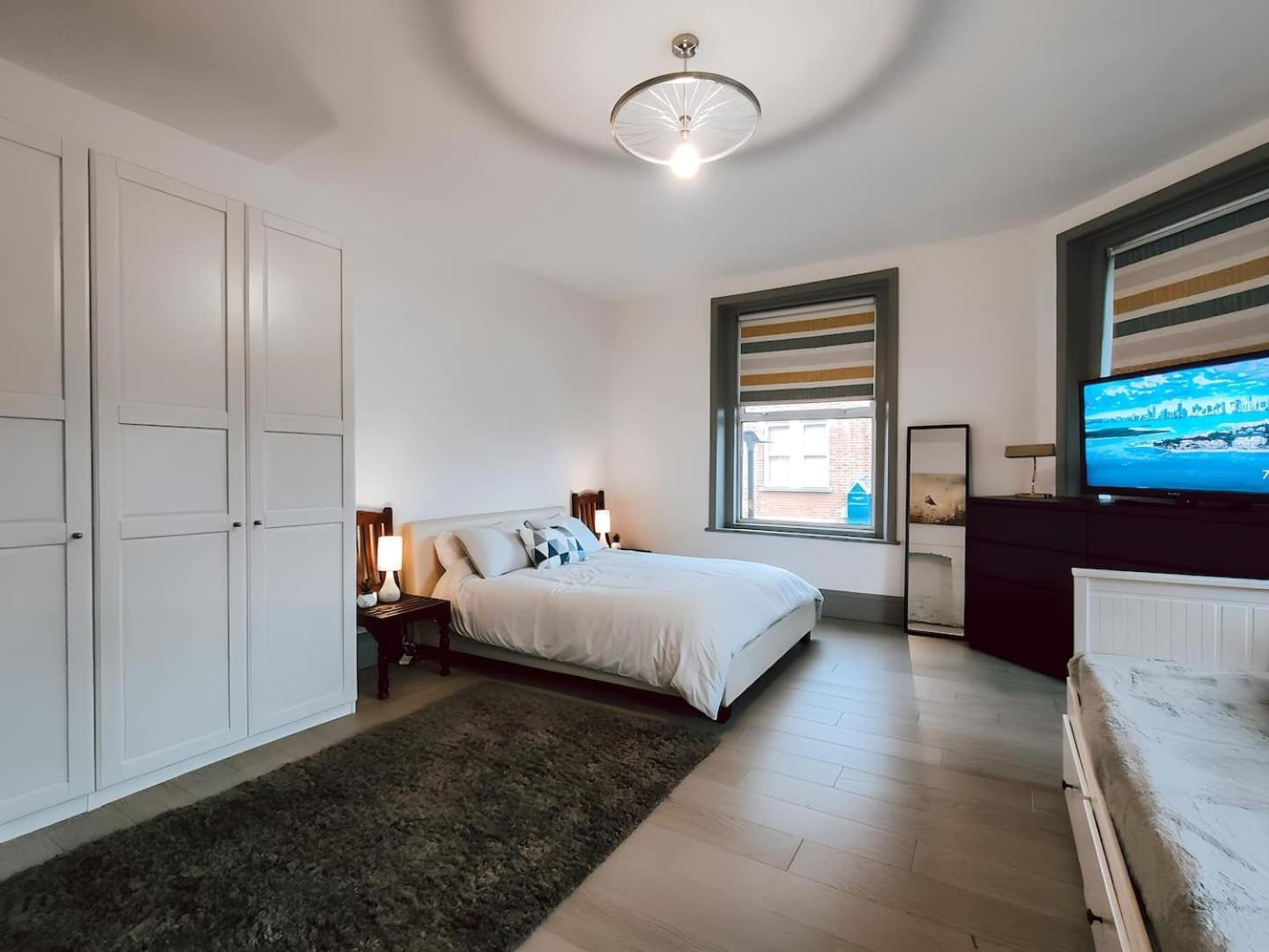 The Twickenham Apartment Near Strawberry Hill Екстериор снимка